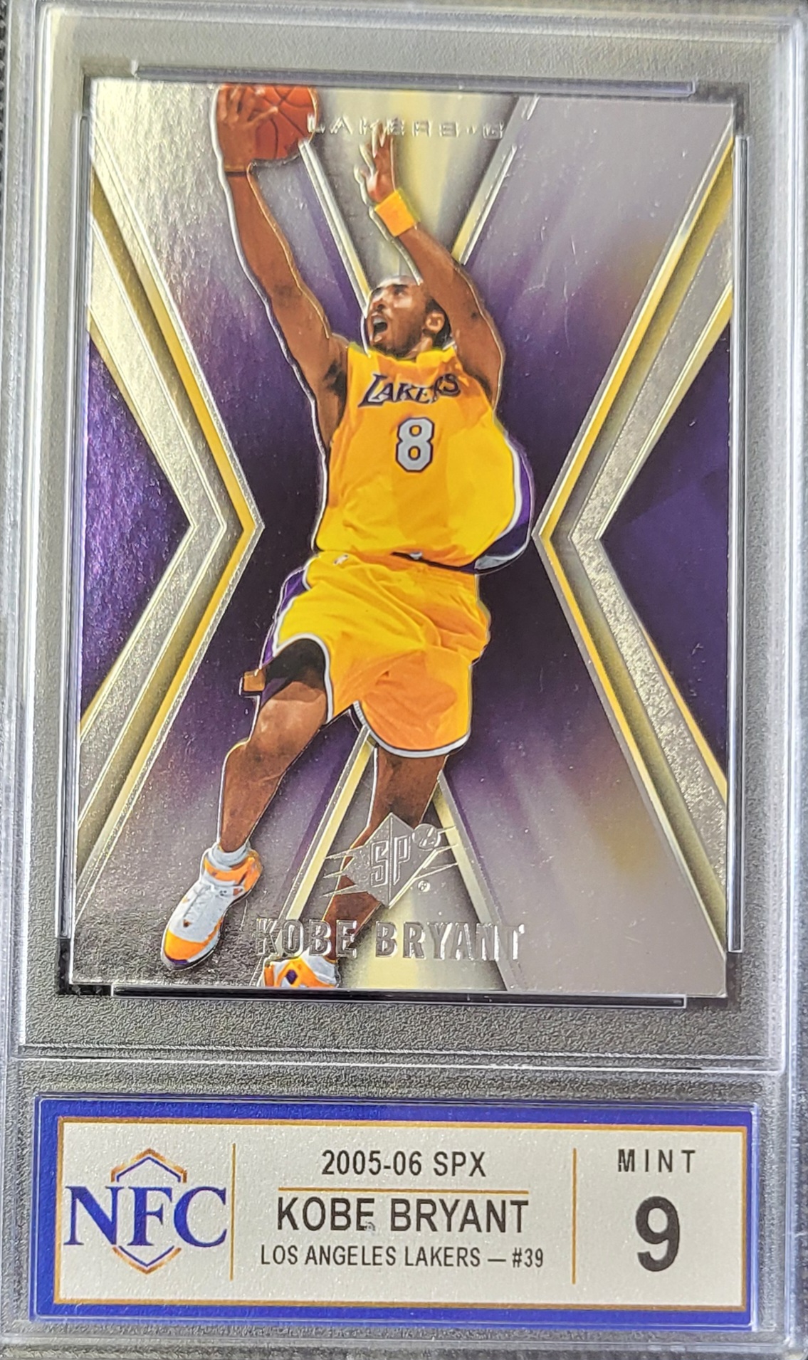 2005 SPx KOBE BRYANT #39 Graded NFC MINT 9